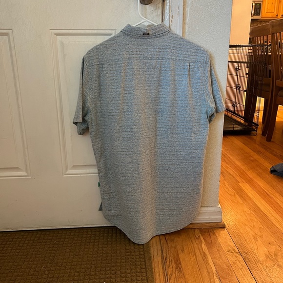 Vissla Button Up Short Sleeve Shirt - size medium - Picture 2 of 3